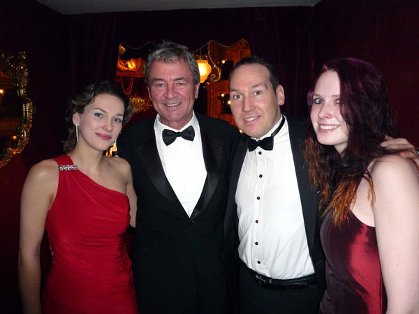 DEEP PURPLE - S&auml;nger Ian Gillan auf dem Prager Opernball 2009